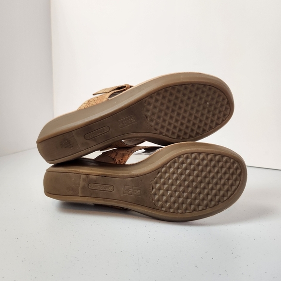 Aerosoles Comfort Memory Foam Wedges Thong Sandals Shoes Cork Womens size 10 - Picture 9 of 11